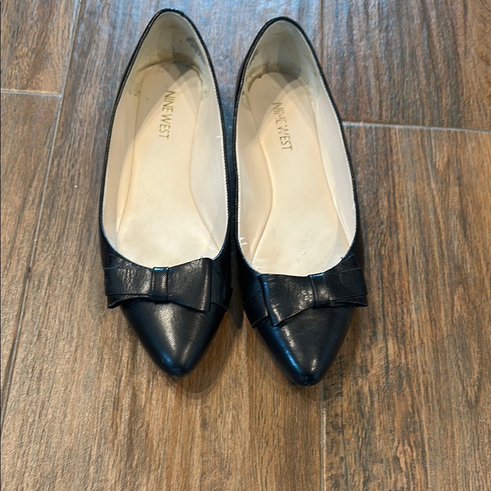 Nine West Black Leather Bow Flats